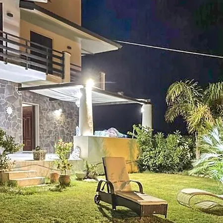 5 Bedroom Awesome In Brancaleone Holiday home *
