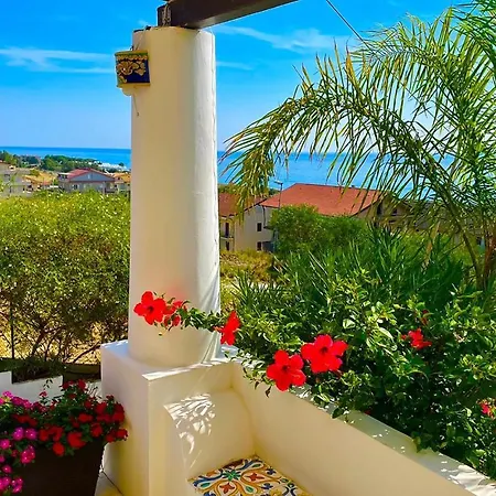 5 Bedroom Awesome In Brancaleone * Brancaleone Marina